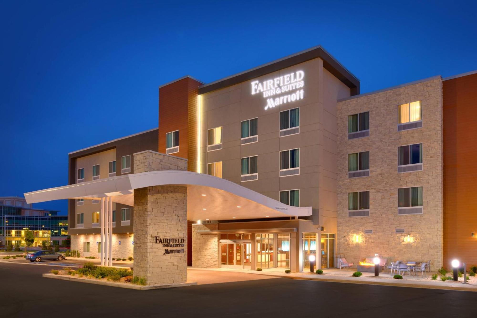 Fairfield Inn & Suites By Marriott Salt Lake City Мидвейл Экстерьер фото